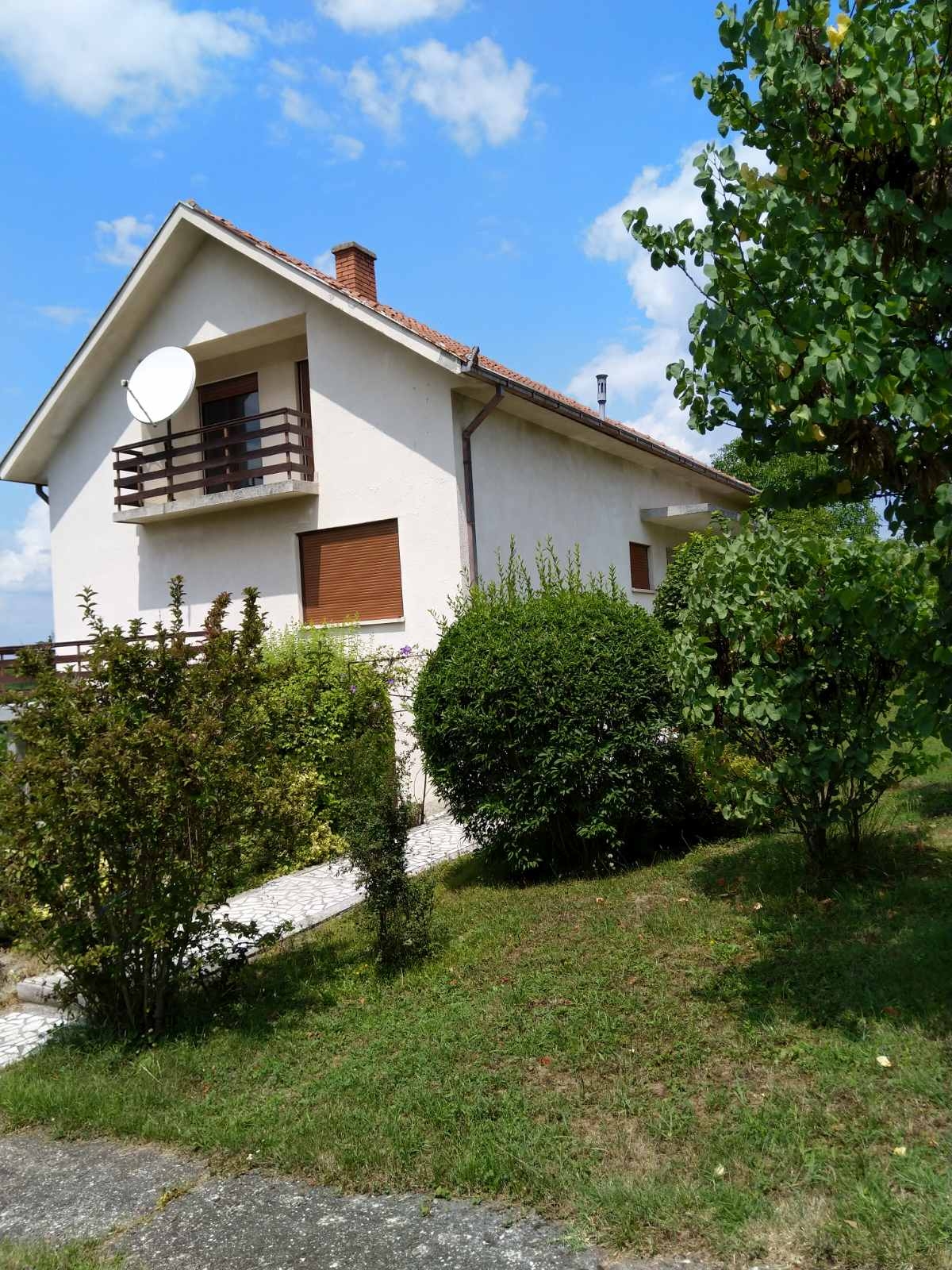 Prodajem kucu u Vrnjackoj Banji 360m2