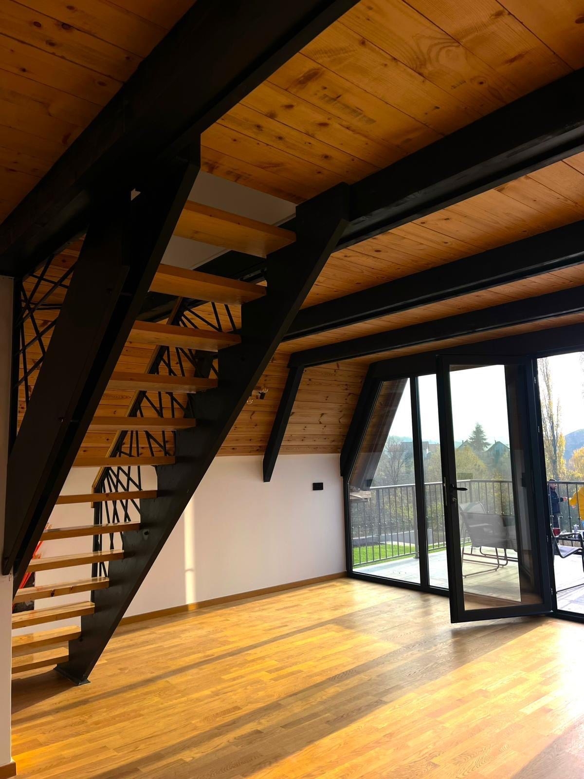 Na prodaju 2 A-Frame kuce sa bazenima