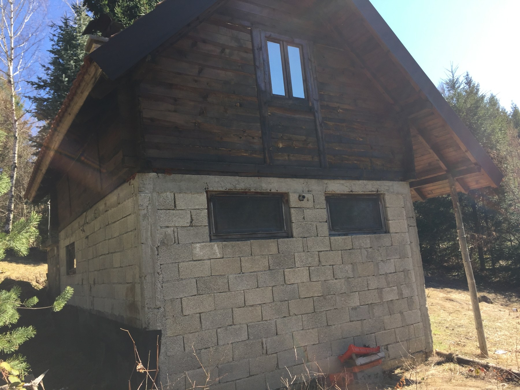 Prodajem vikendicu na Jelovoj Gori-Uzice