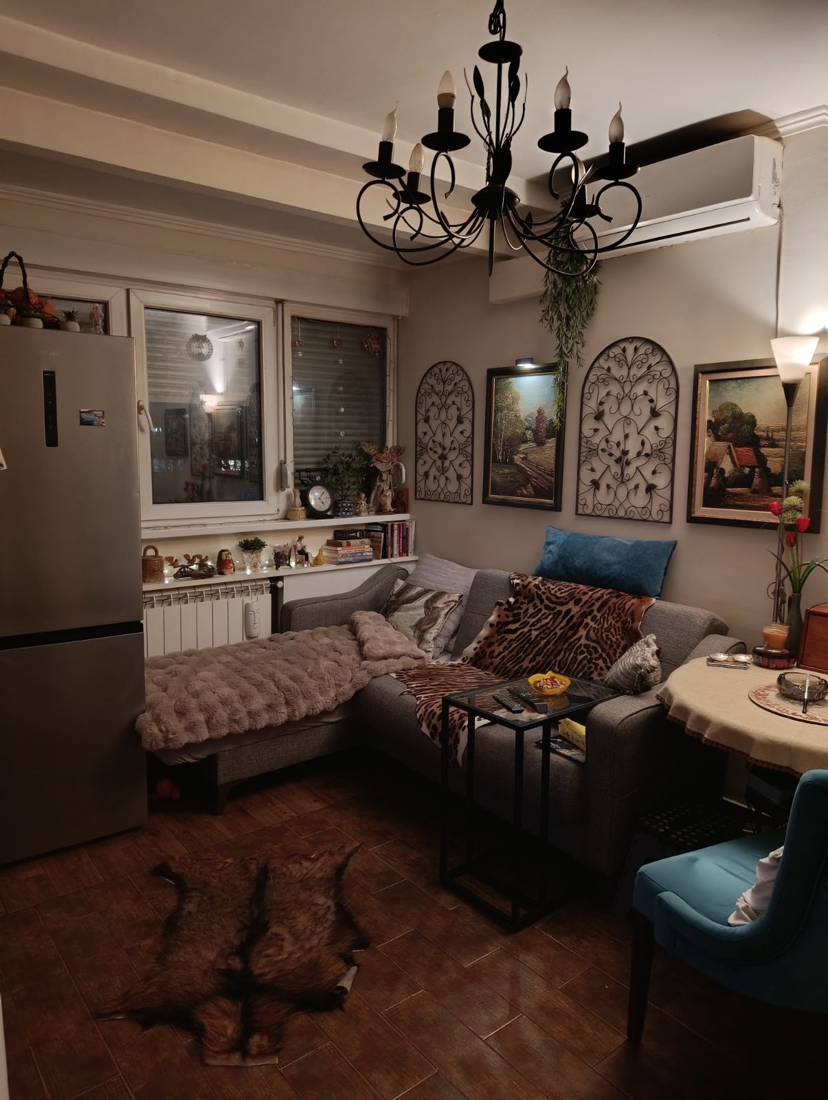 Funkcionalan 2.5 soban, Fontana