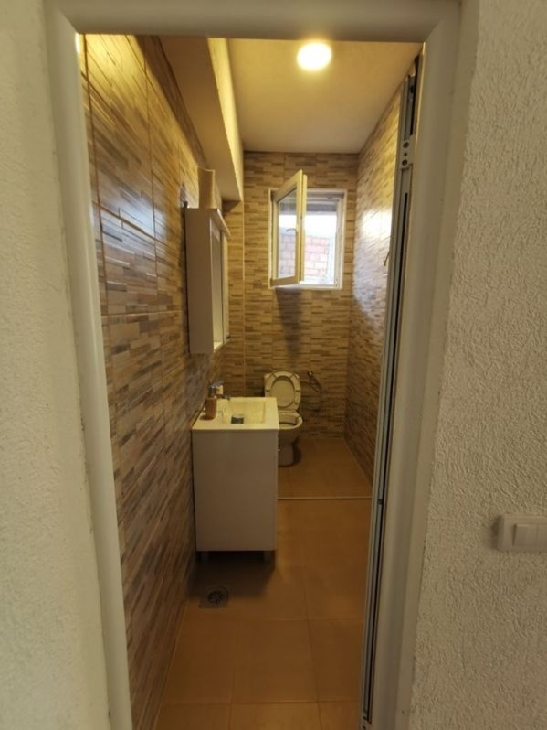 Poslovni prostor u Pojatu