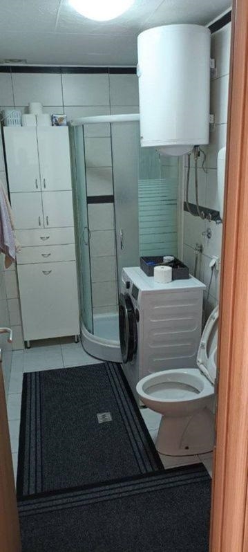 Prodajem nov,moderno opremljen stan