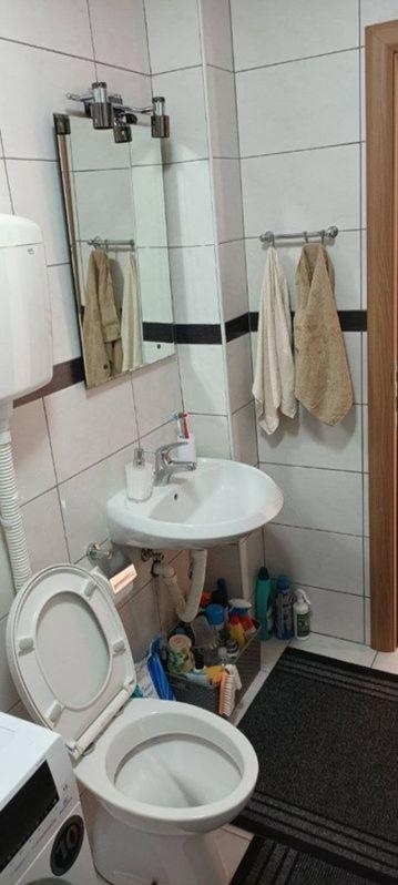 Prodajem nov,moderno opremljen stan