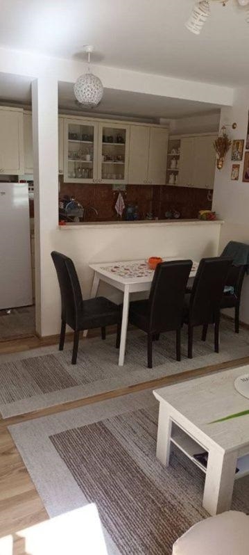 Prodajem nov,moderno opremljen stan