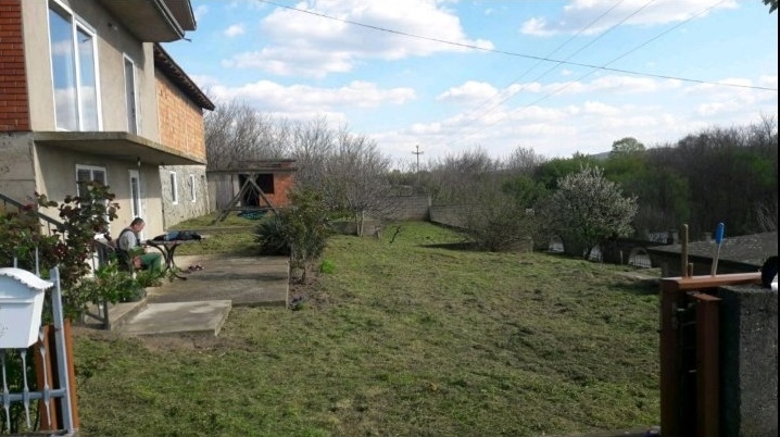 Prodajem kucu u Ramu na Dunavu