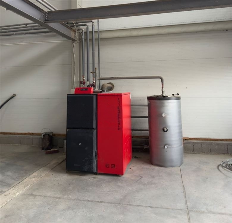 Hala/magacin za izdavanje