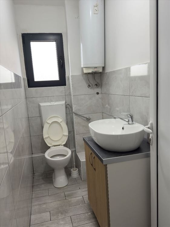 Hala/magacin za izdavanje