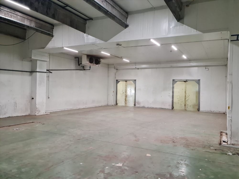 Hlađeni skladišni prostor +4C i suvo skladište