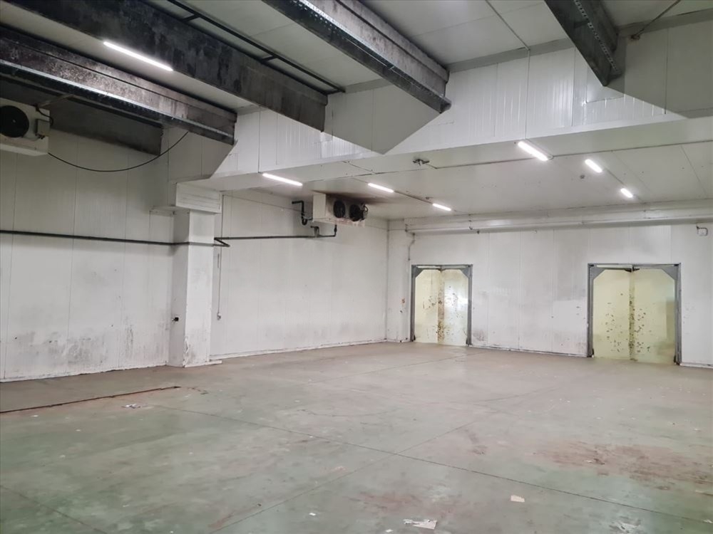 Hlađeni skladišni prostor +4C i suvo skladište