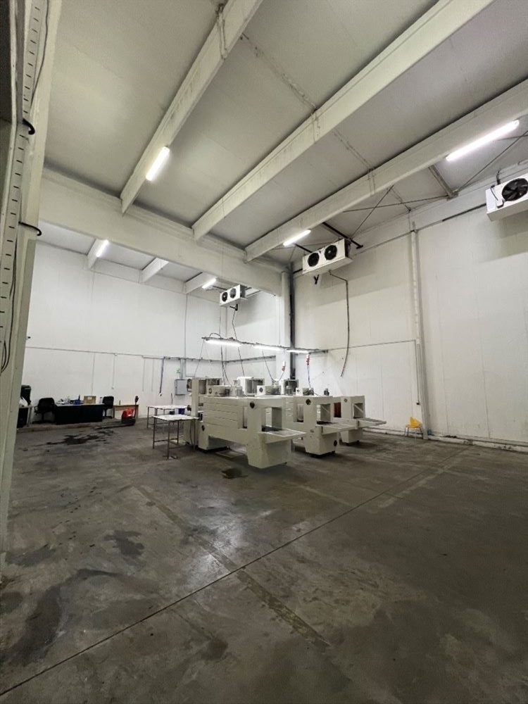 Hlađeni skladišni prostor +4C i suvo skladište