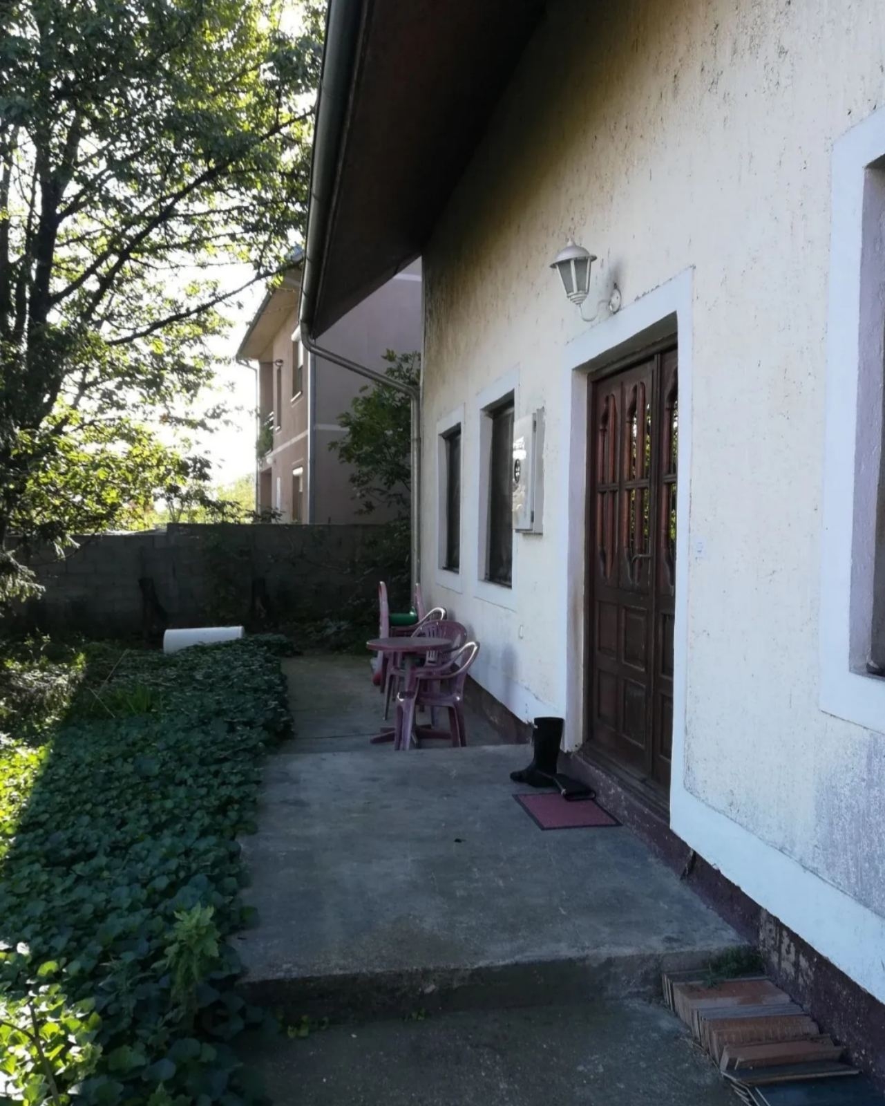 Prodajem kucu u Borci