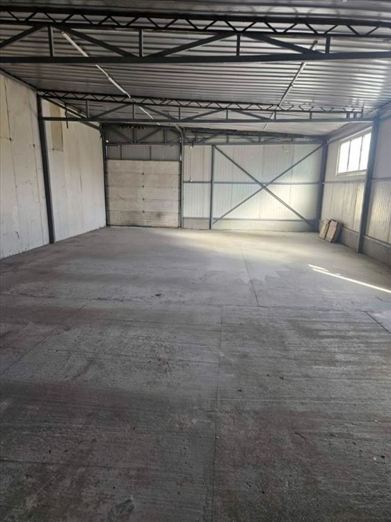 Izdaje se lokal na bulevaru u Sremskoj Mitrovici