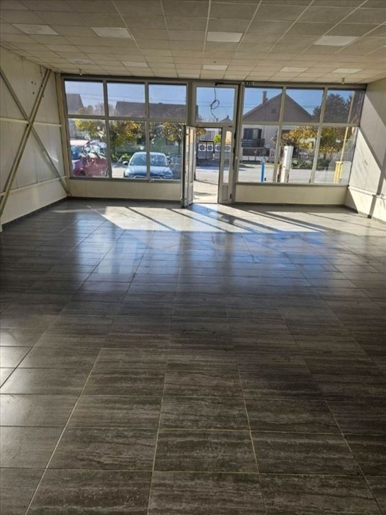 Izdaje se lokal na bulevaru u Sremskoj Mitrovici