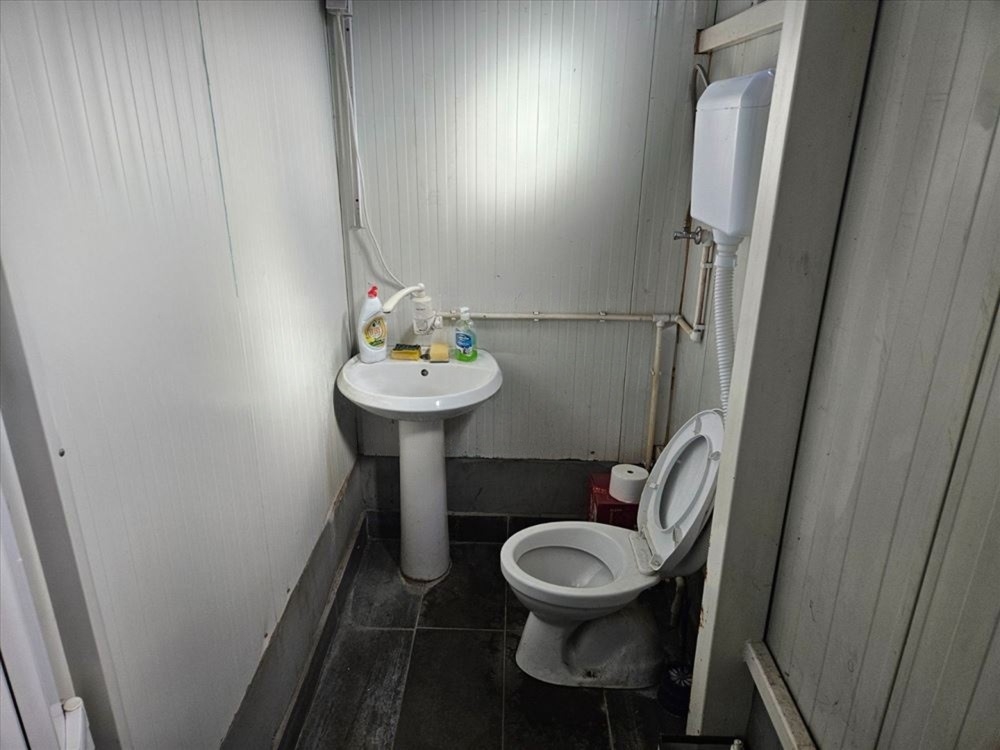 Izdaje se lokal na bulevaru u Sremskoj Mitrovici