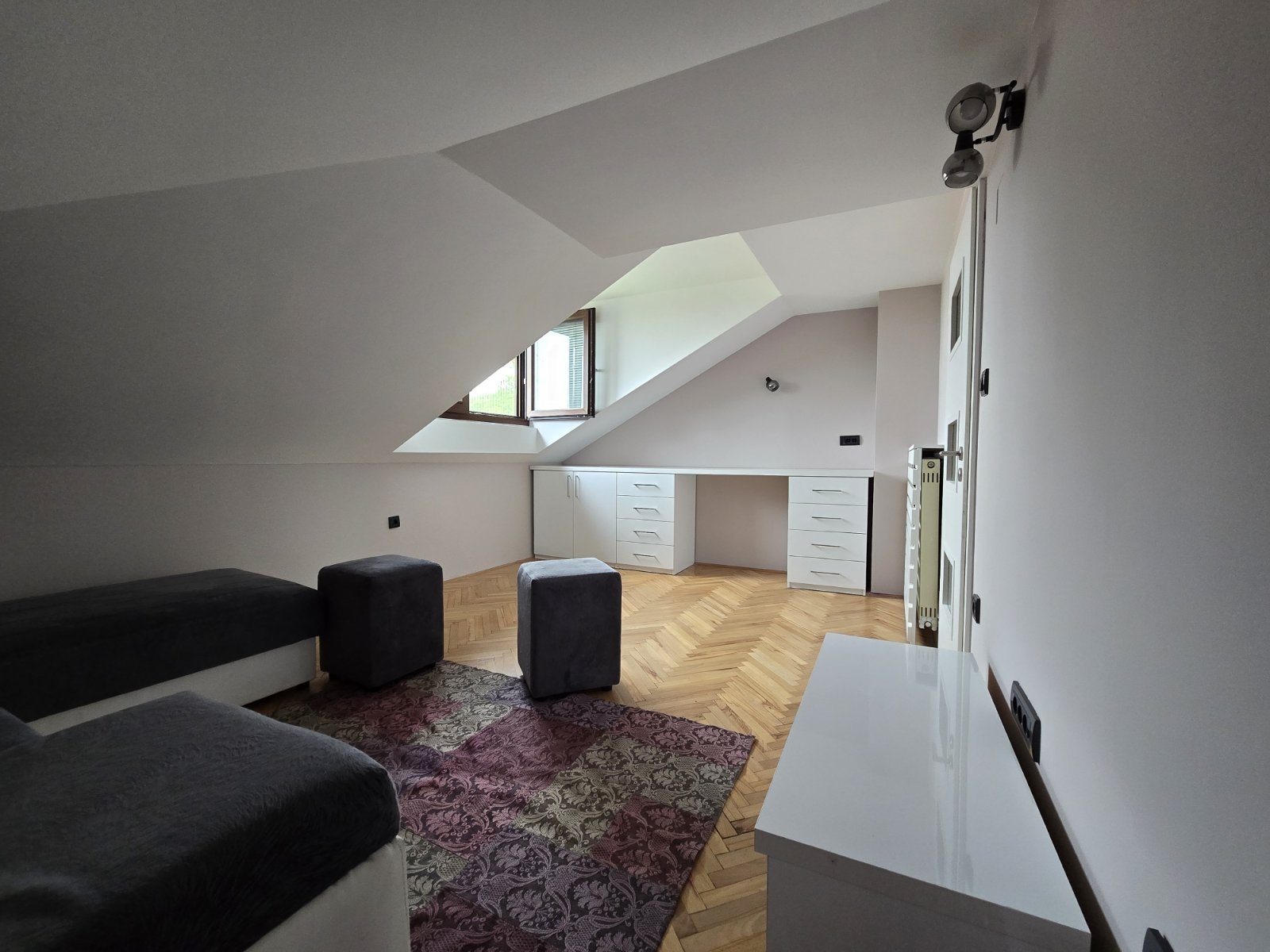 Prodajem LUX kucu u Smederevu