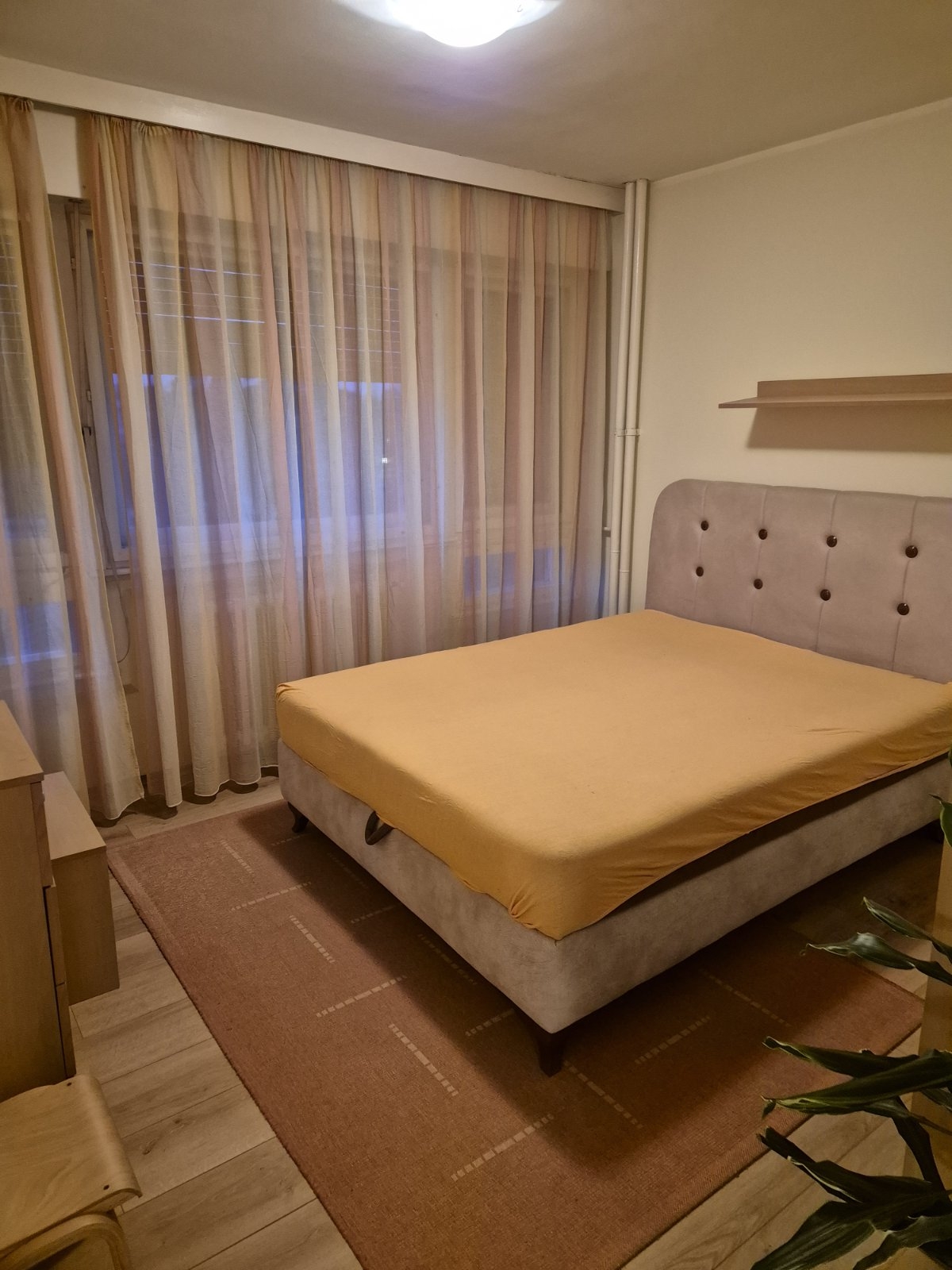 Povoljno izdajem komplerno namesten dvosoban stan