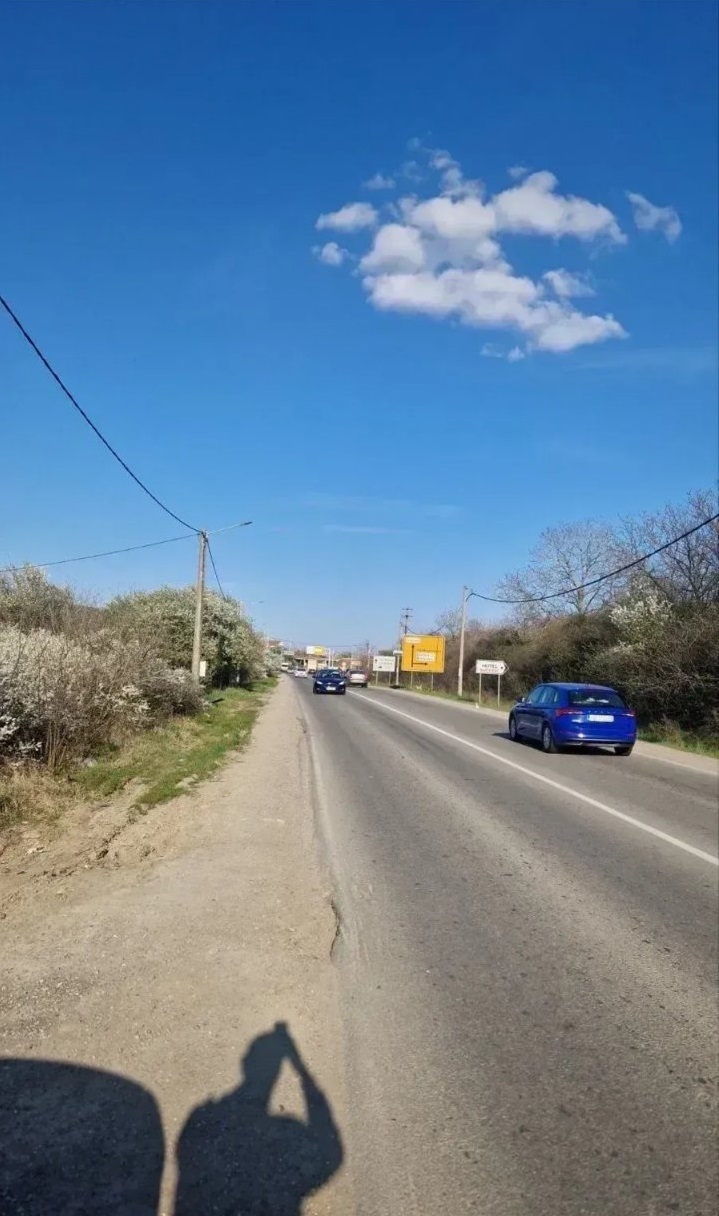 Izdaje se hala sa placem-Vozdovac,selo Rakovica