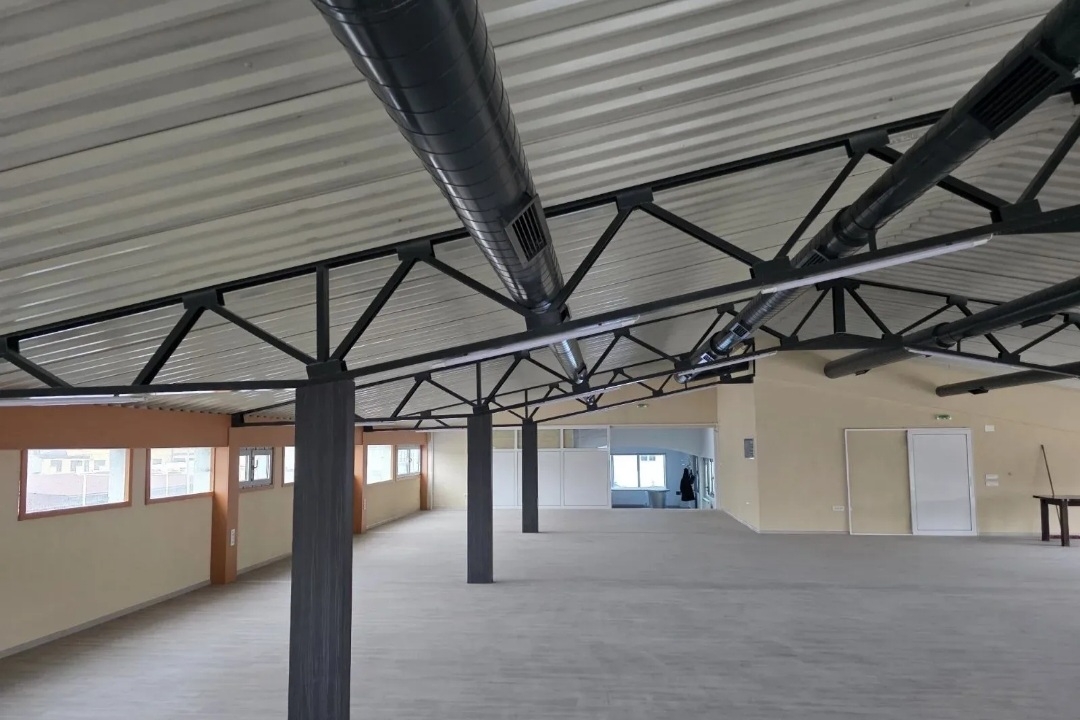 Komercijalni prostor za izdavanje 360m2 i 160m2