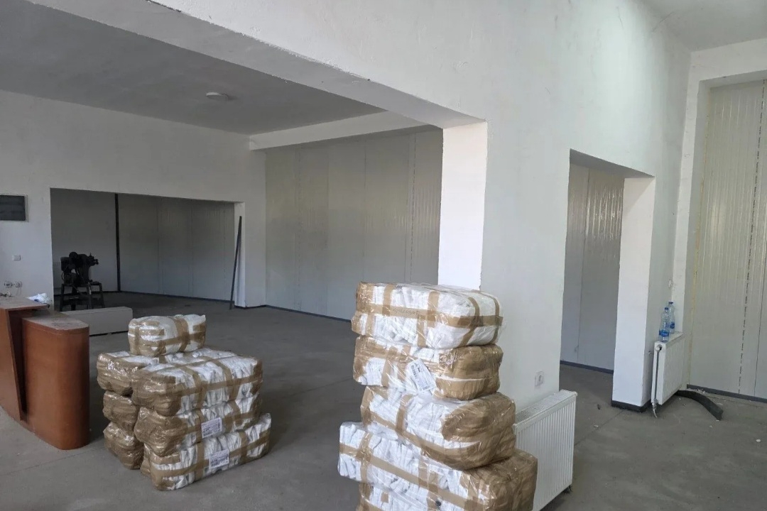 Komercijalni prostor za izdavanje 360m2 i 160m2