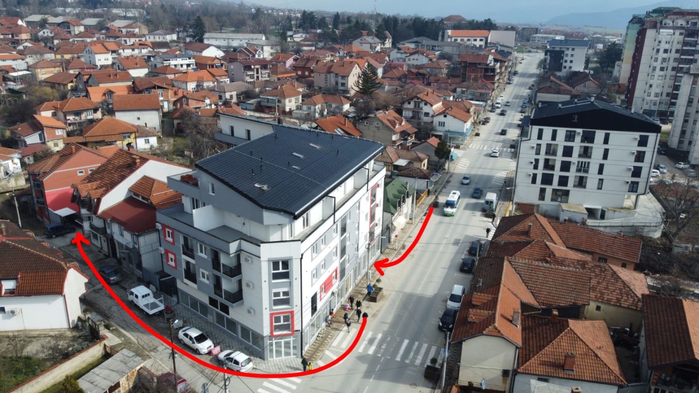 Izdaje se lokal od 180m2 u Vranju