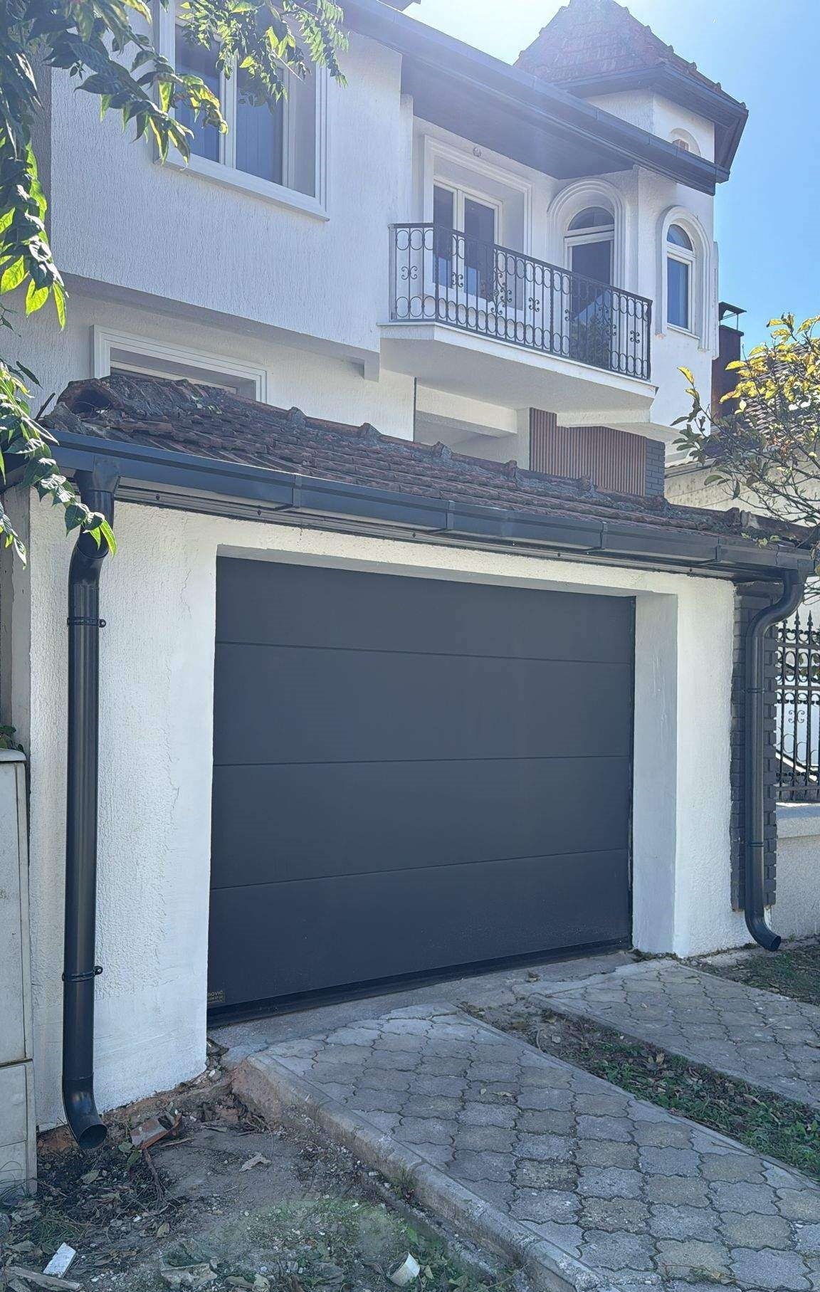 Retka prilika-prodaja kuce u Novom Sadu