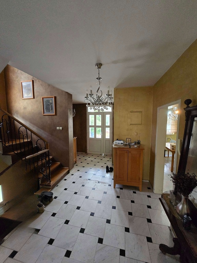 Retka prilika-prodaja kuce u Novom Sadu