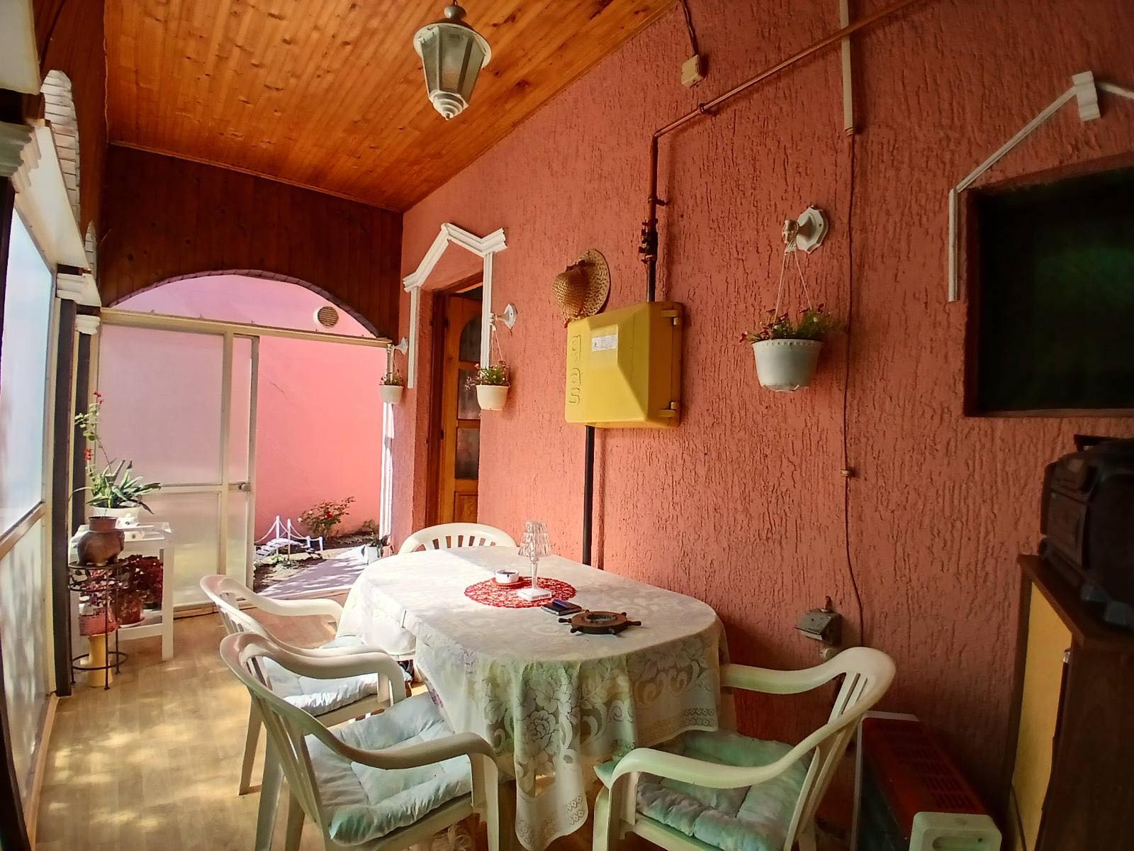 Porodična kuća u Subotici-odlična lokacija,odmah u