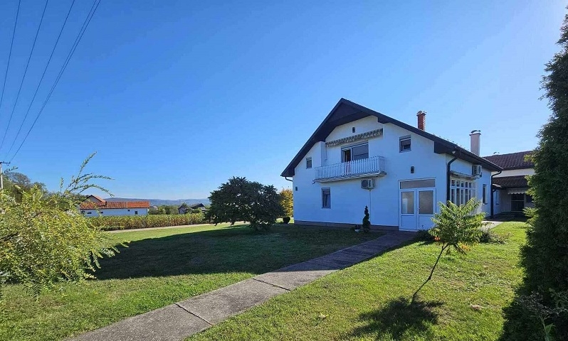 Prodaja porodicnog imanja-Donje Nedeljice