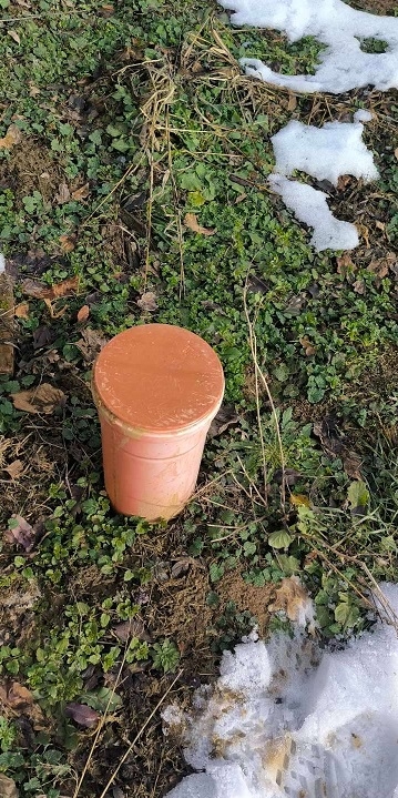 Prodajem plac-zemlju LUX zona