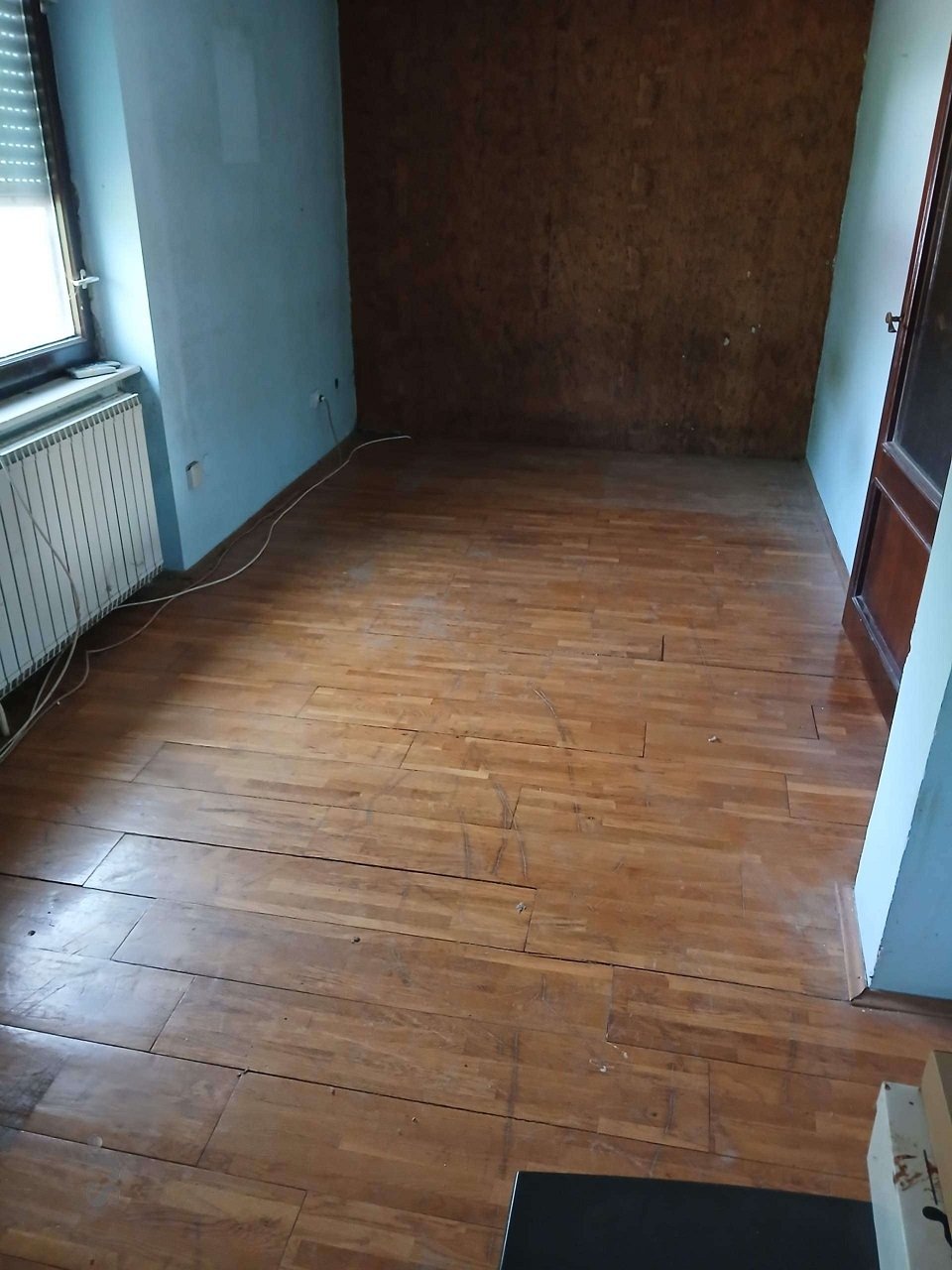 Prodajem kucu u Backoj Topoli