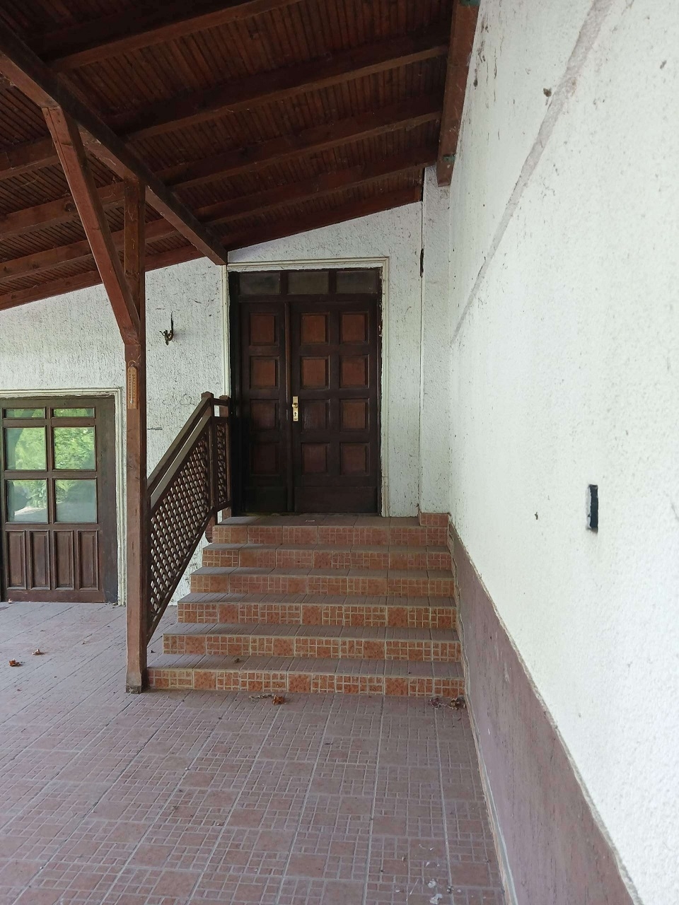 Prodajem kucu u Backoj Topoli