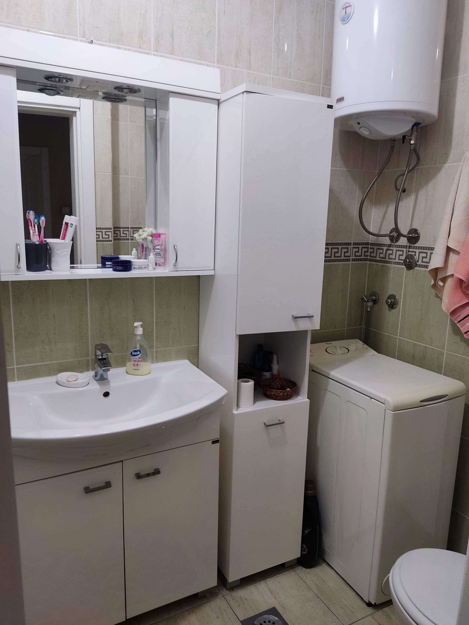 Prodaje se namesten stan od 45m2