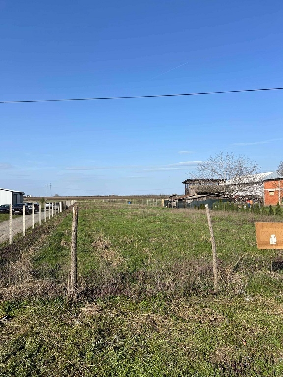 Prodaje se plac u Temerinu