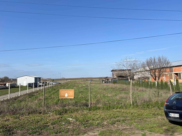 Prodaje se plac u Temerinu