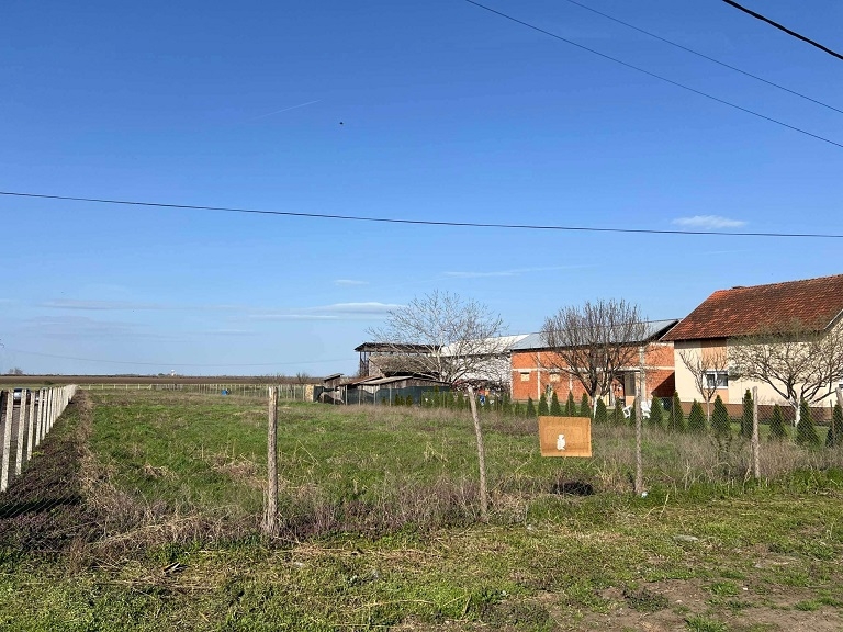 Prodaje se plac u Temerinu