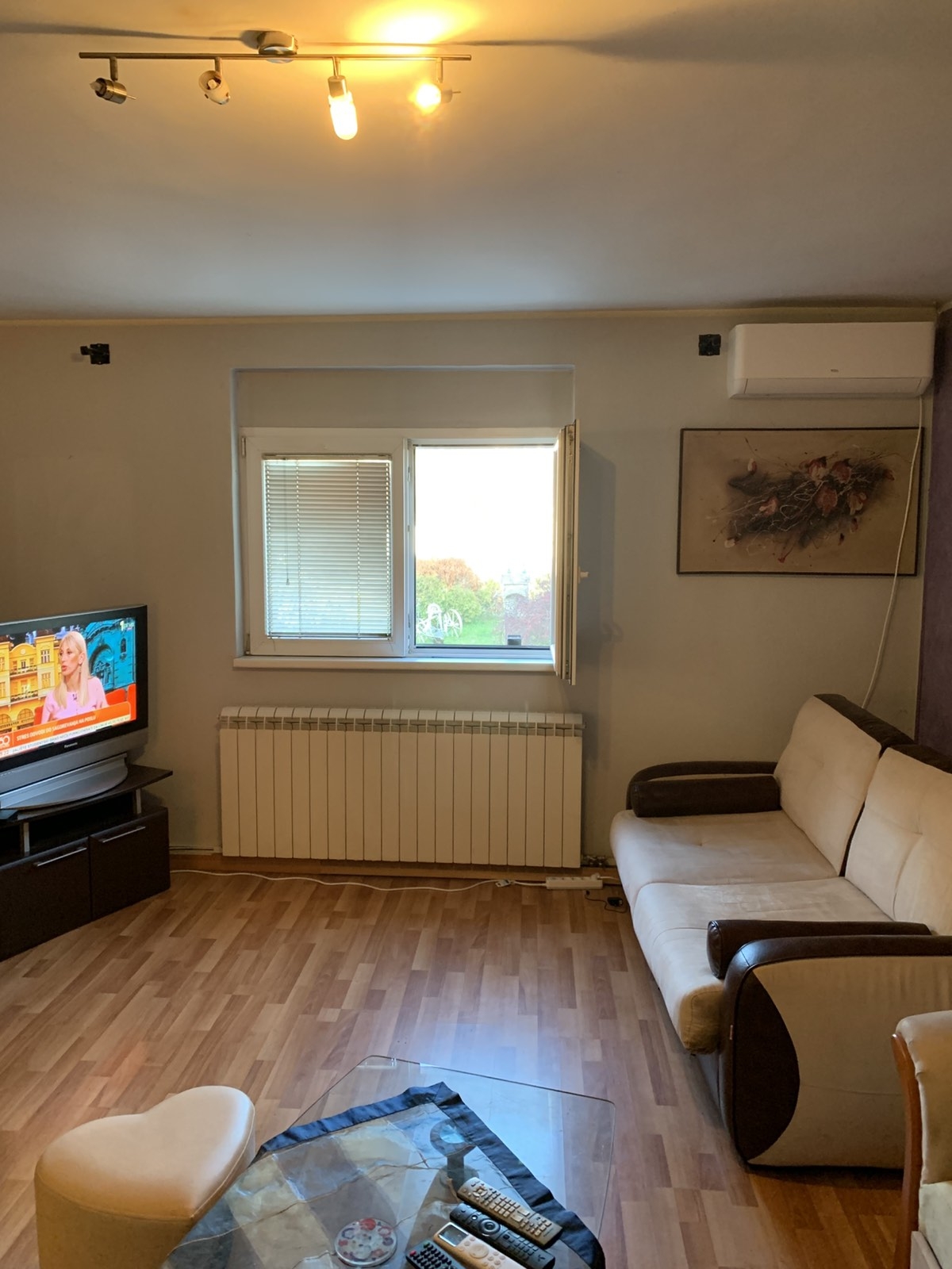 Na prodaju dve kuce u Slatini-Sopot