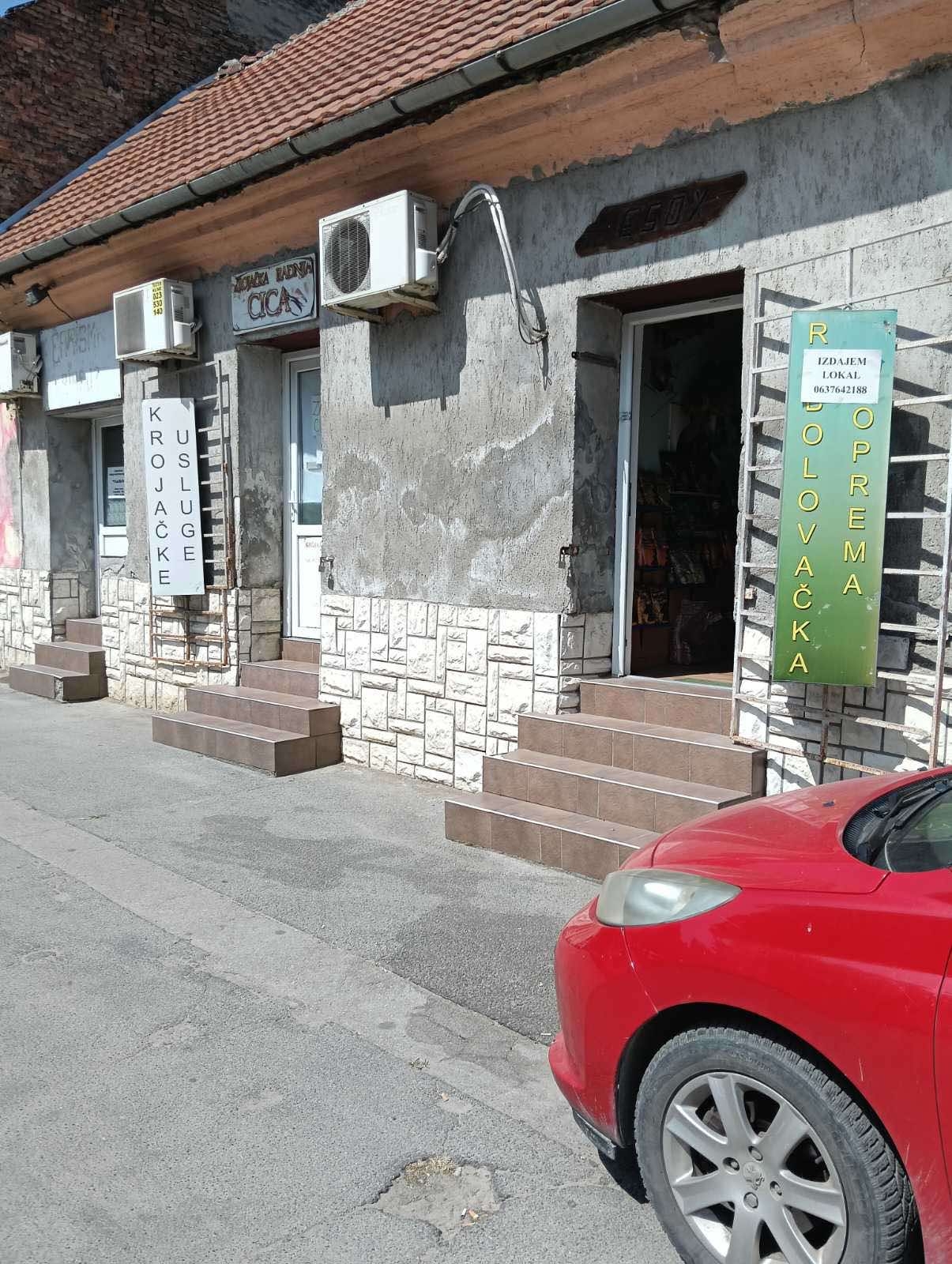 Prodajem tri lokala u centru Zrenjanina povoljno