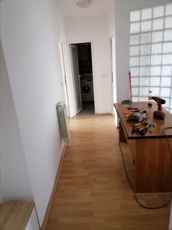 Izdajem komforan dvosoban stan kod Djeram pijace