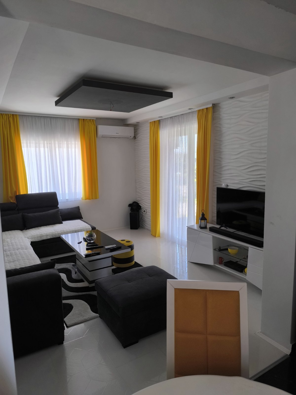 Kuca na prodaju 280m2 Sajlovo-Novi Sad