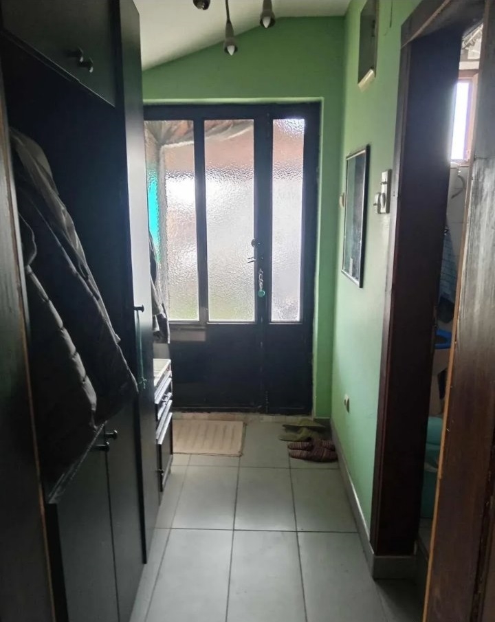 Prodajem kucu u Surcinu