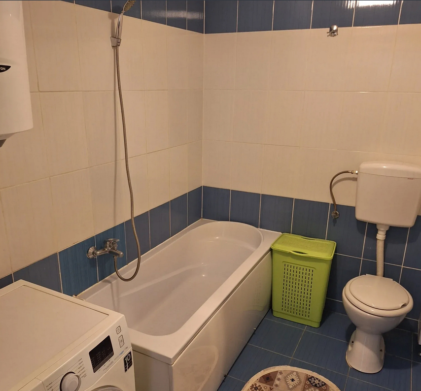 Stan Požarevac, širi centar, 74m2