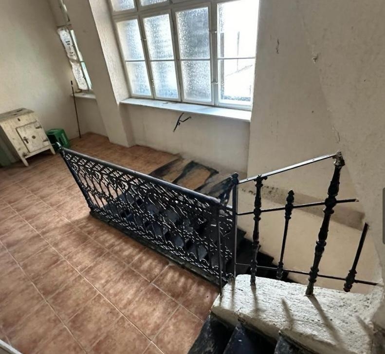 Prodaje se ceo sprat-vise stanova u centru Sombora