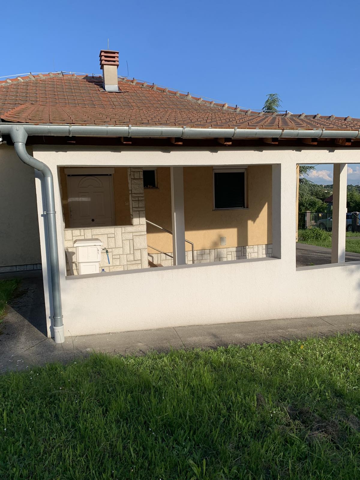 Prodajem kucu u Vrbovnu
