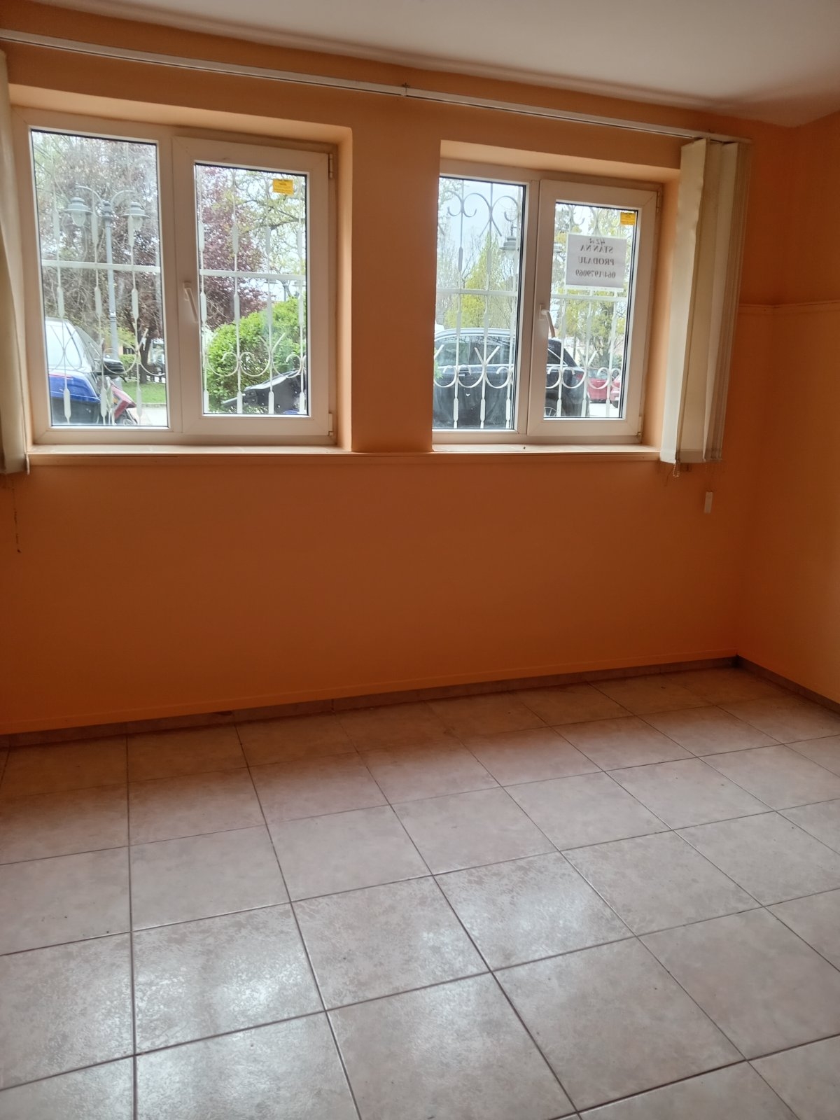 Prodajem stan u Vršcu idealan kao poslovni prostor