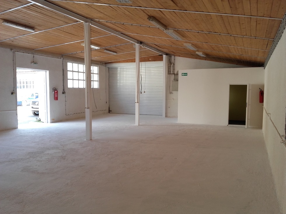 Izdajem magacin u Rakovici od 140m2