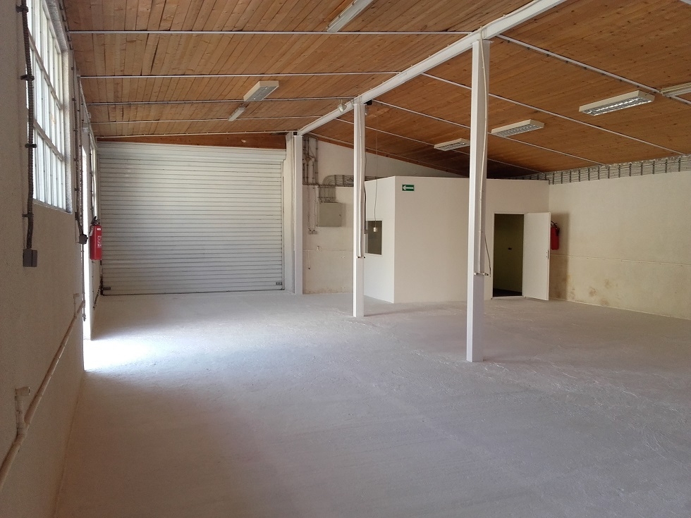 Izdajem magacin u Rakovici od 140m2