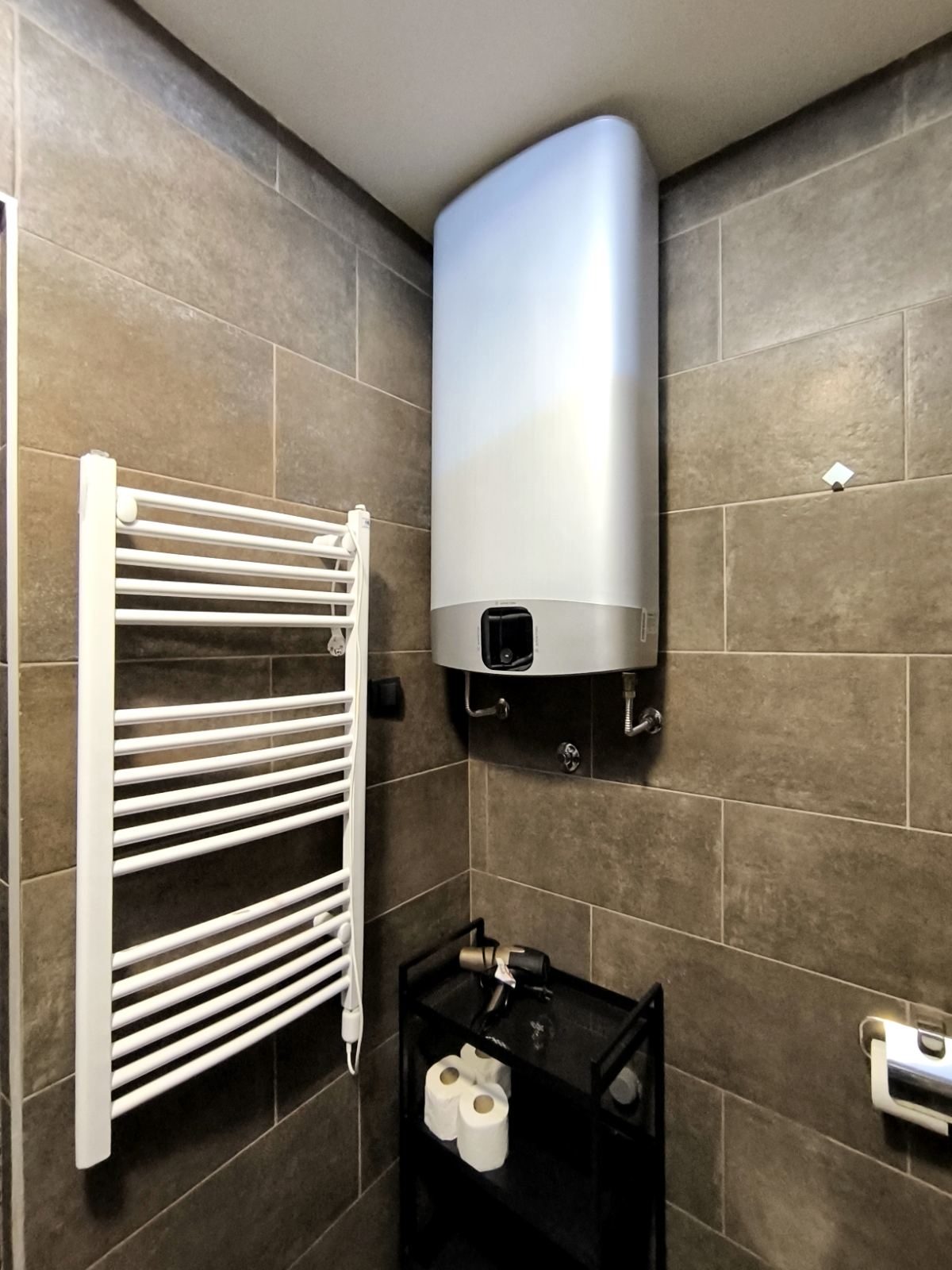 Prodajem apartman na Divcibarama
