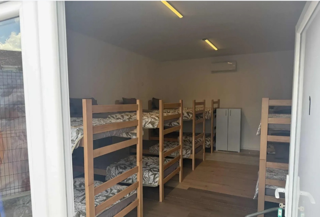 Smestaj za radnike u Dobanovcima