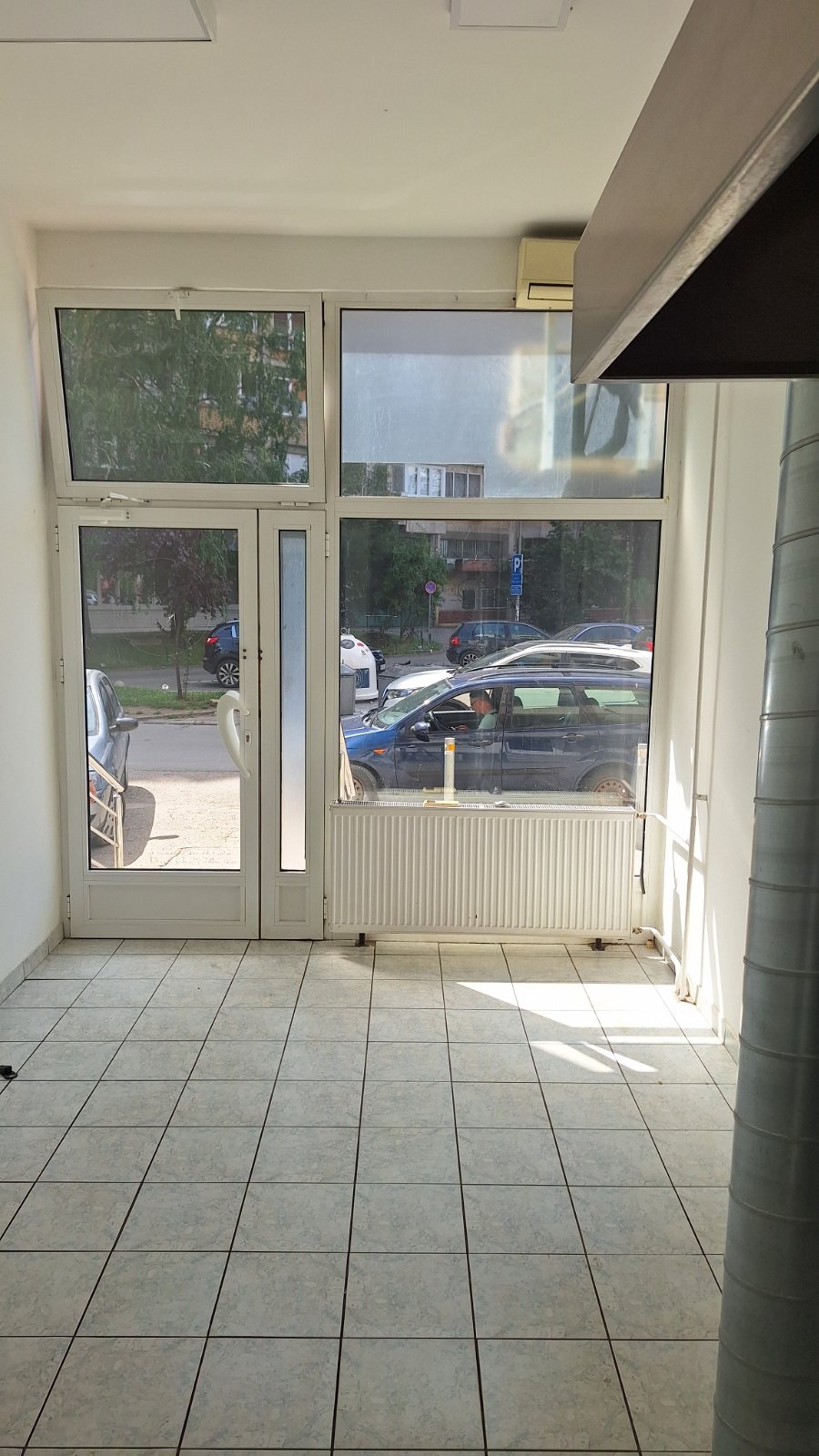 Prodaja lokala 42m2 u dva nivoa-Novo Naselje