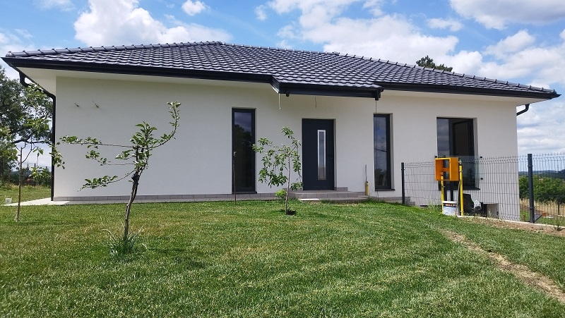 Luksuzna kuca sa bazenom Popovic-Sopot-Kosmaj
